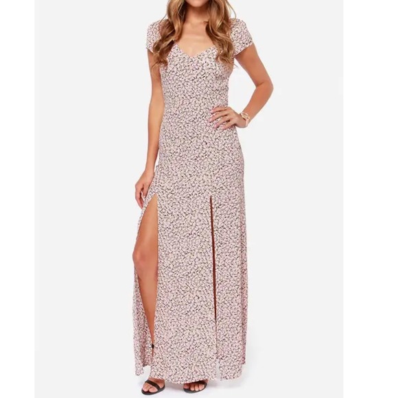 For Love And Lemons Dresses & Skirts - For Love & Lemons Hailey Pink Floral Print Maxi Dress Size Small Slits